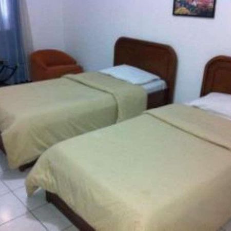 Catellya Guest House Cipaku Bandung Exteriér fotografie